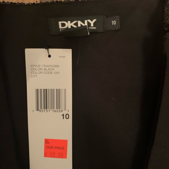 NWT DKNY Mini Skirt with Sequins (Beautiful)! - Picture 3 of 4